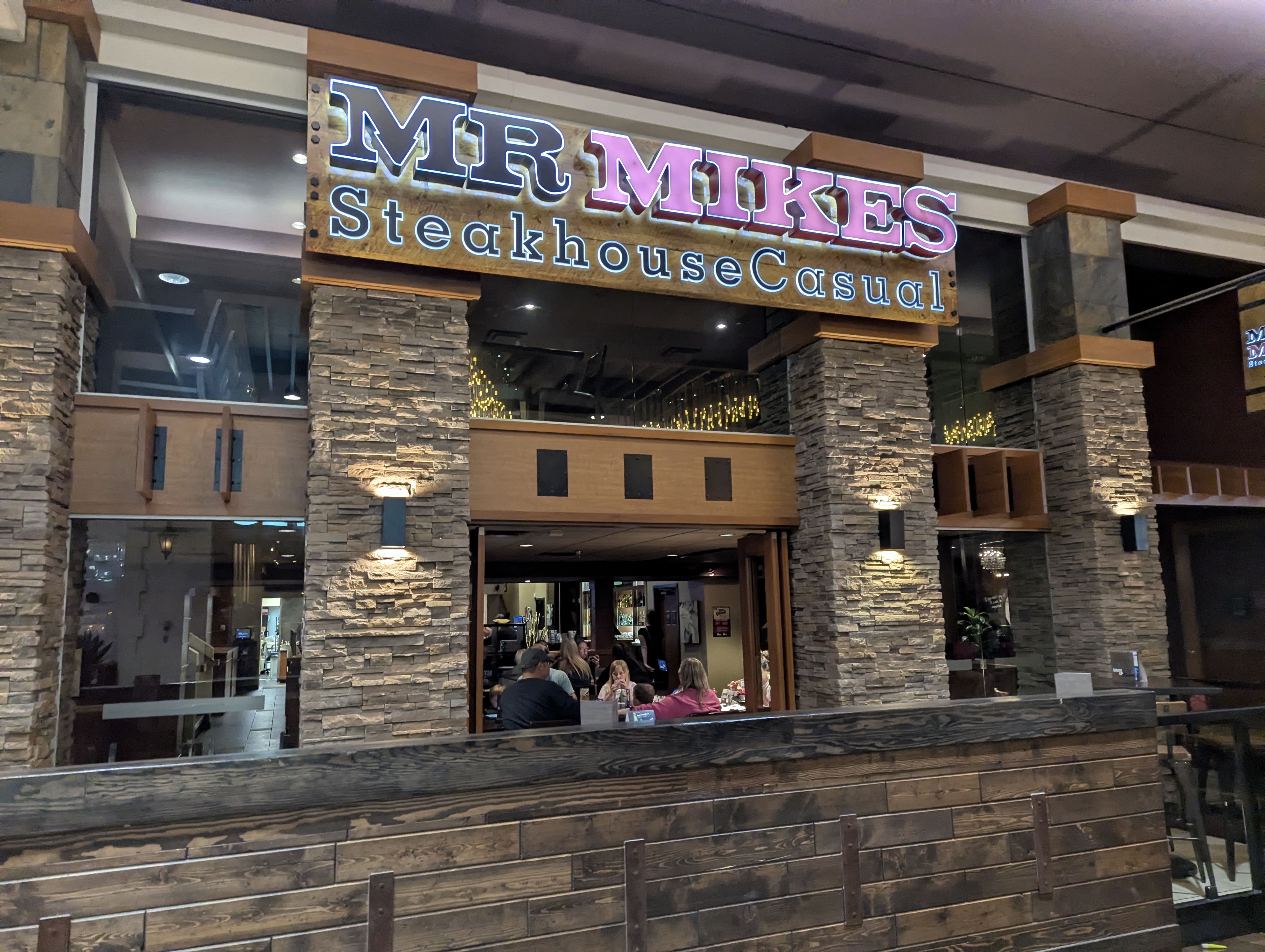 Birthday Trip to Canada, Mr. Mike's Steakhouse, Edmonton, West Edmonton Mall
